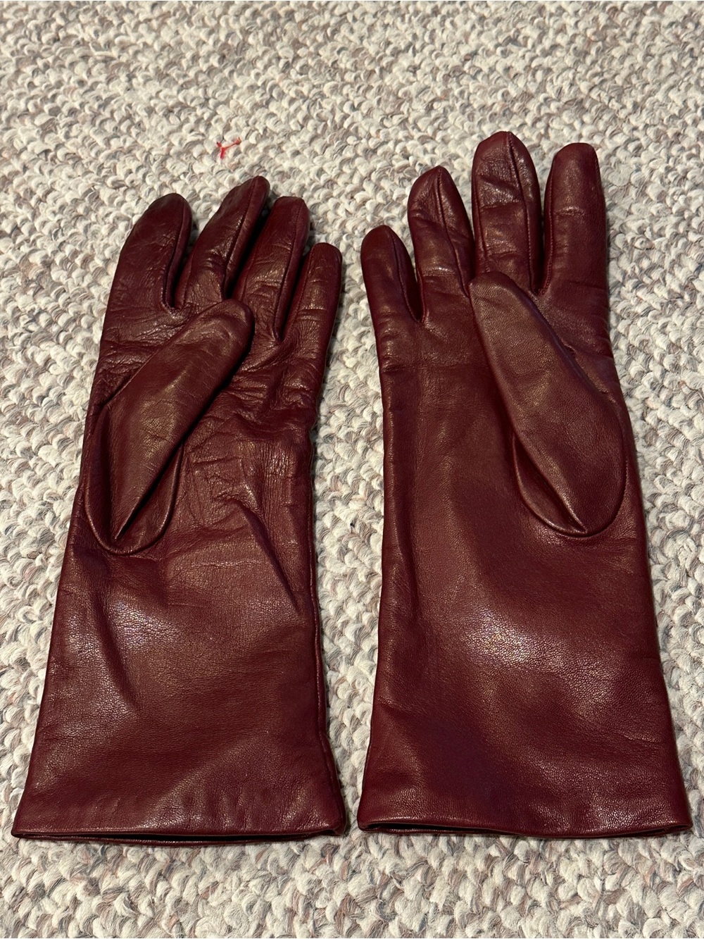 Saks Fifth Avenue burgundy leather gloves